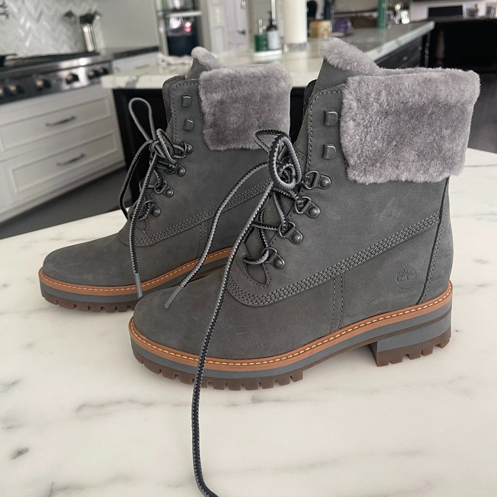 Timberland 6" Courmayeur Valley Shearling Waterproof Boot Med Grey Nubuck 7.5M